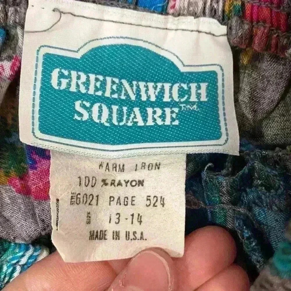 Vintage size small floral skirt with pockets - Picture 6 of 6